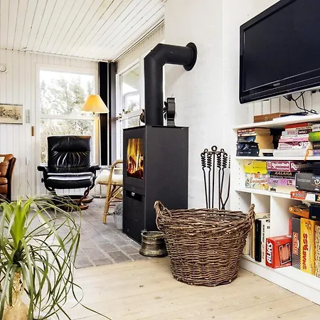 Holiday home Iv Lokken